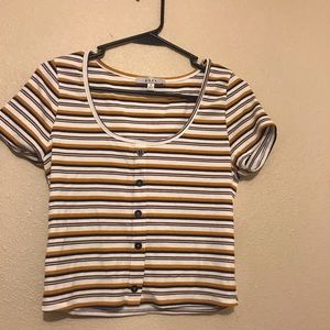 fitted cropped shirt